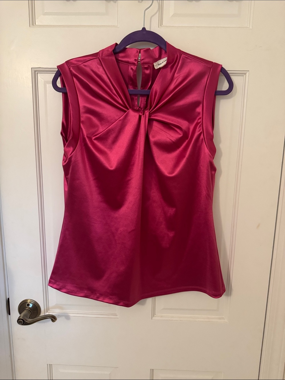 Sleeveless Satin Twist-Neck Top - Fuchsia Pink